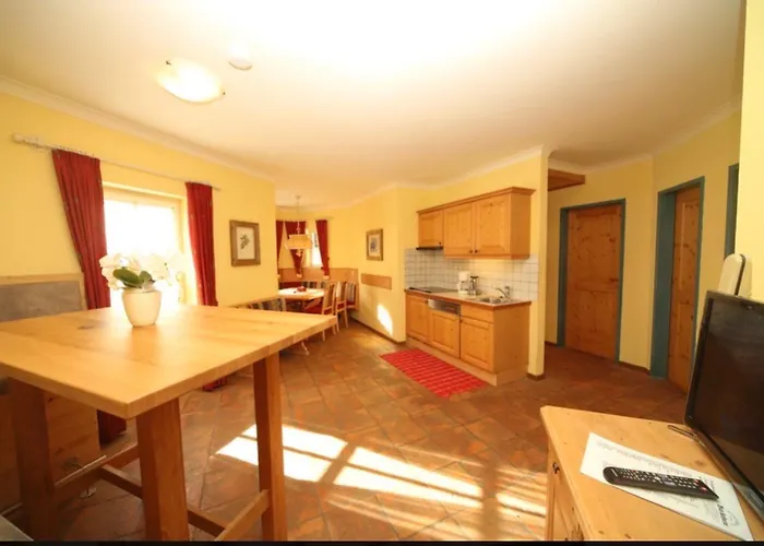 Zua Haeusl 아파트 *